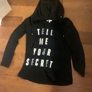 Black VS long hoodie